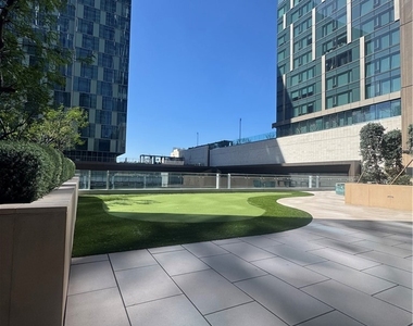 877 Francisco - Photo Thumbnail 19