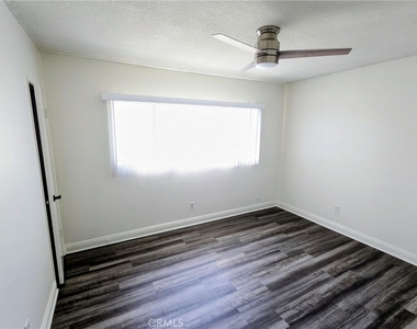 2758 Orange Avenue - Photo Thumbnail 7
