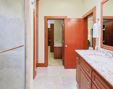 1027 Encino - Photo Thumbnail 28