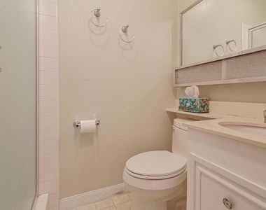 1027 Encino - Photo Thumbnail 42