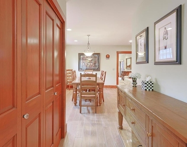1027 Encino - Photo Thumbnail 13