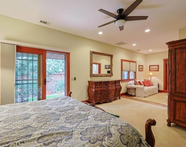 1027 Encino - Photo Thumbnail 22
