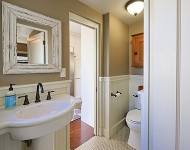 576 E - Photo Thumbnail 27