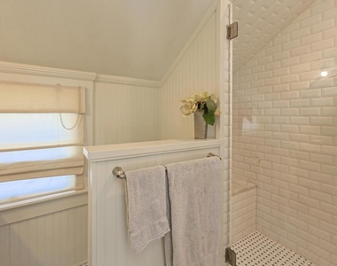 576 E - Photo Thumbnail 21