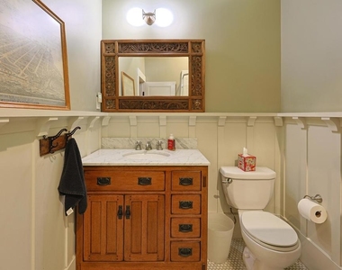 576 E - Photo Thumbnail 25