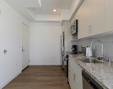 18900 Parthenia Street - Photo Thumbnail 17