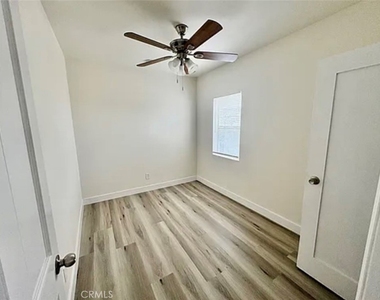 549 E 17th Street - Photo Thumbnail 11