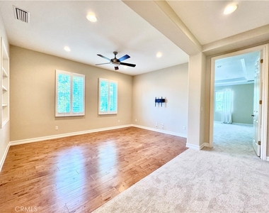 17 Pamela Way - Photo Thumbnail 14