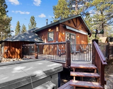 1140 Vine Avenue - Photo Thumbnail 2