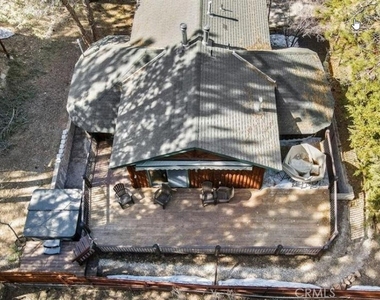 1140 Vine Avenue - Photo Thumbnail 3