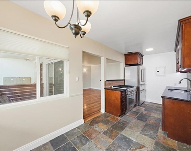 11719 Mayfield Avenue - Photo Thumbnail 4