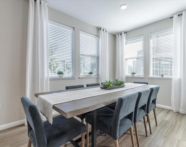 6568 Vision Court - Photo Thumbnail 11