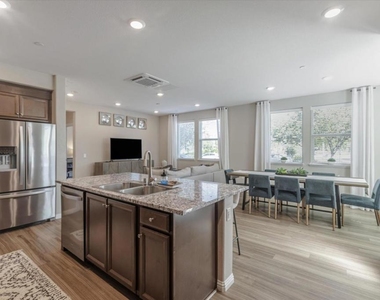 6568 Vision Court - Photo Thumbnail 9