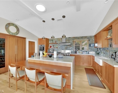 3064 Nestall - Photo Thumbnail 10