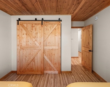 1025 E Country Club - Photo Thumbnail 18