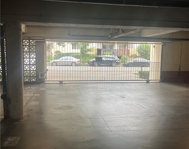 5625 Sumner Way - Photo Thumbnail 24