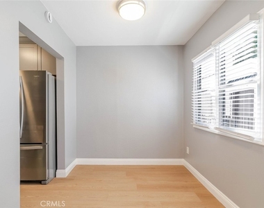 1051 Western Avenue - Photo Thumbnail 6