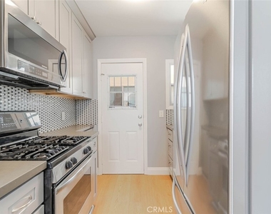 1051 Western Avenue - Photo Thumbnail 7