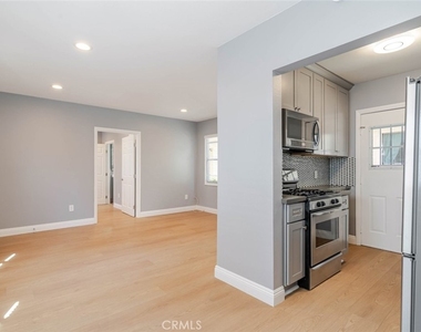 1051 Western Avenue - Photo Thumbnail 5