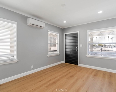 1051 Western Avenue - Photo Thumbnail 3