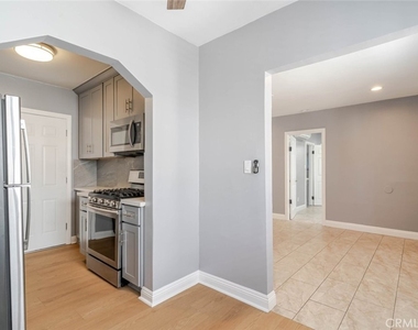1049 Western Avenue - Photo Thumbnail 6