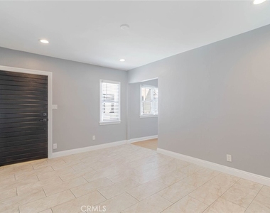 1049 Western Avenue - Photo Thumbnail 2