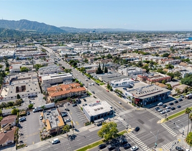 1051 Western Avenue - Photo Thumbnail 19