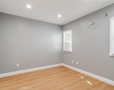 1051 Western Avenue - Photo Thumbnail 9