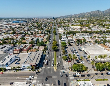 1051 Western Avenue - Photo Thumbnail 20