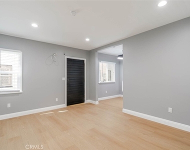 1051 Western Avenue - Photo Thumbnail 2