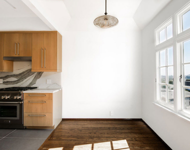 1302 Sweetzer Avenue - Photo Thumbnail 1