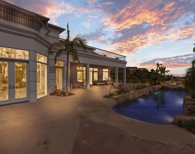 360 Trousdale Place - Photo Thumbnail 17