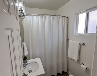 1211 W 28th Street - Photo Thumbnail 3