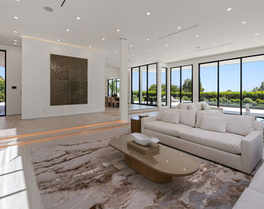 365 Trousdale Place - Photo Thumbnail 24