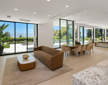 365 Trousdale Place - Photo Thumbnail 17