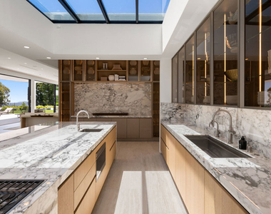 365 Trousdale Place - Photo Thumbnail 18
