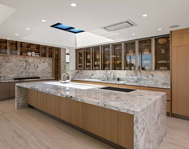 365 Trousdale Place - Photo Thumbnail 16