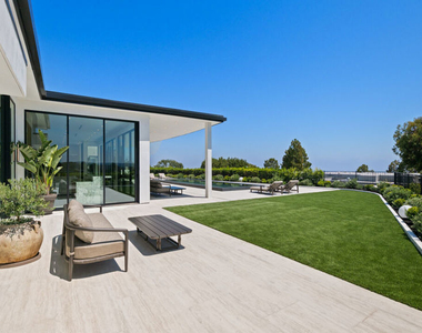 365 Trousdale Place - Photo Thumbnail 53
