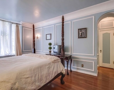 642 S Bronson Avenue - Photo Thumbnail 35