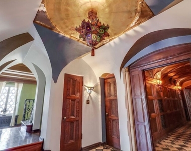 642 S Bronson Avenue - Photo Thumbnail 31