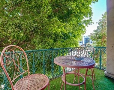 642 S Bronson Avenue - Photo Thumbnail 28