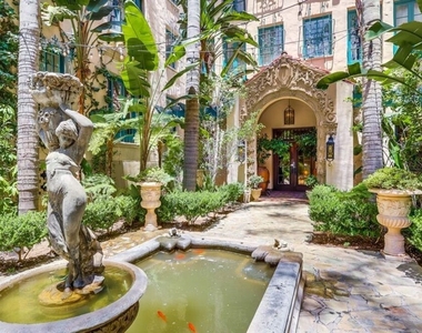 642 S Bronson Avenue - Photo Thumbnail 2
