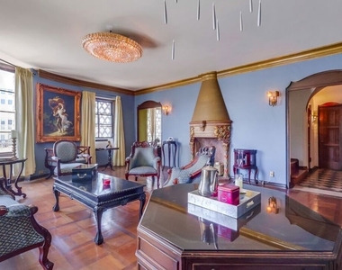 642 S Bronson Avenue - Photo Thumbnail 7