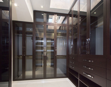 900 N Hillcrest Road - Photo Thumbnail 29