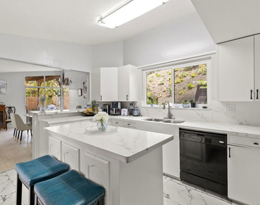 11807 Bel Terrace - Photo Thumbnail 11