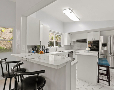 11807 Bel Terrace - Photo Thumbnail 10