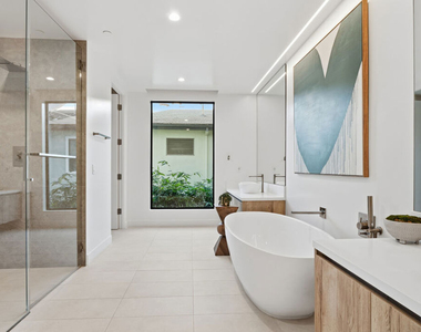 725 N Croft Avenue - Photo Thumbnail 23