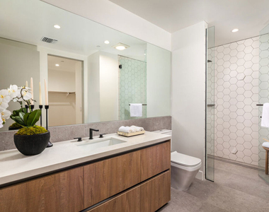 725 N Croft Avenue - Photo Thumbnail 34