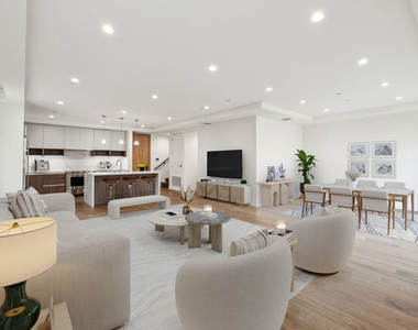 725 N Croft Avenue - Photo Thumbnail 9