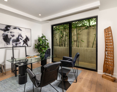 725 N Croft Avenue - Photo Thumbnail 30